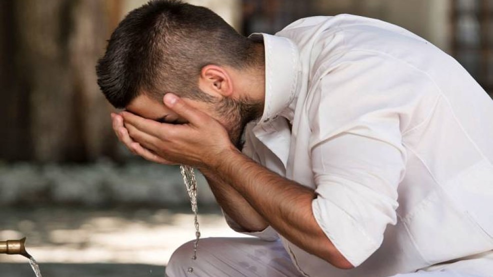 الحديث الاول